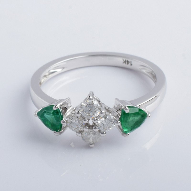 14K White Gold Emerald Diamond Ring