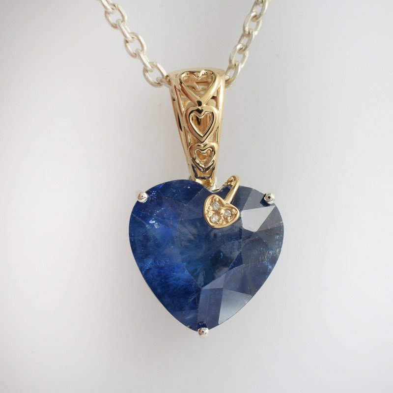 Sapphire Pendant