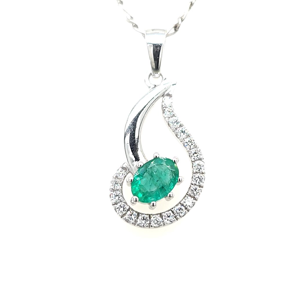 925 Silver Emerald Pendant